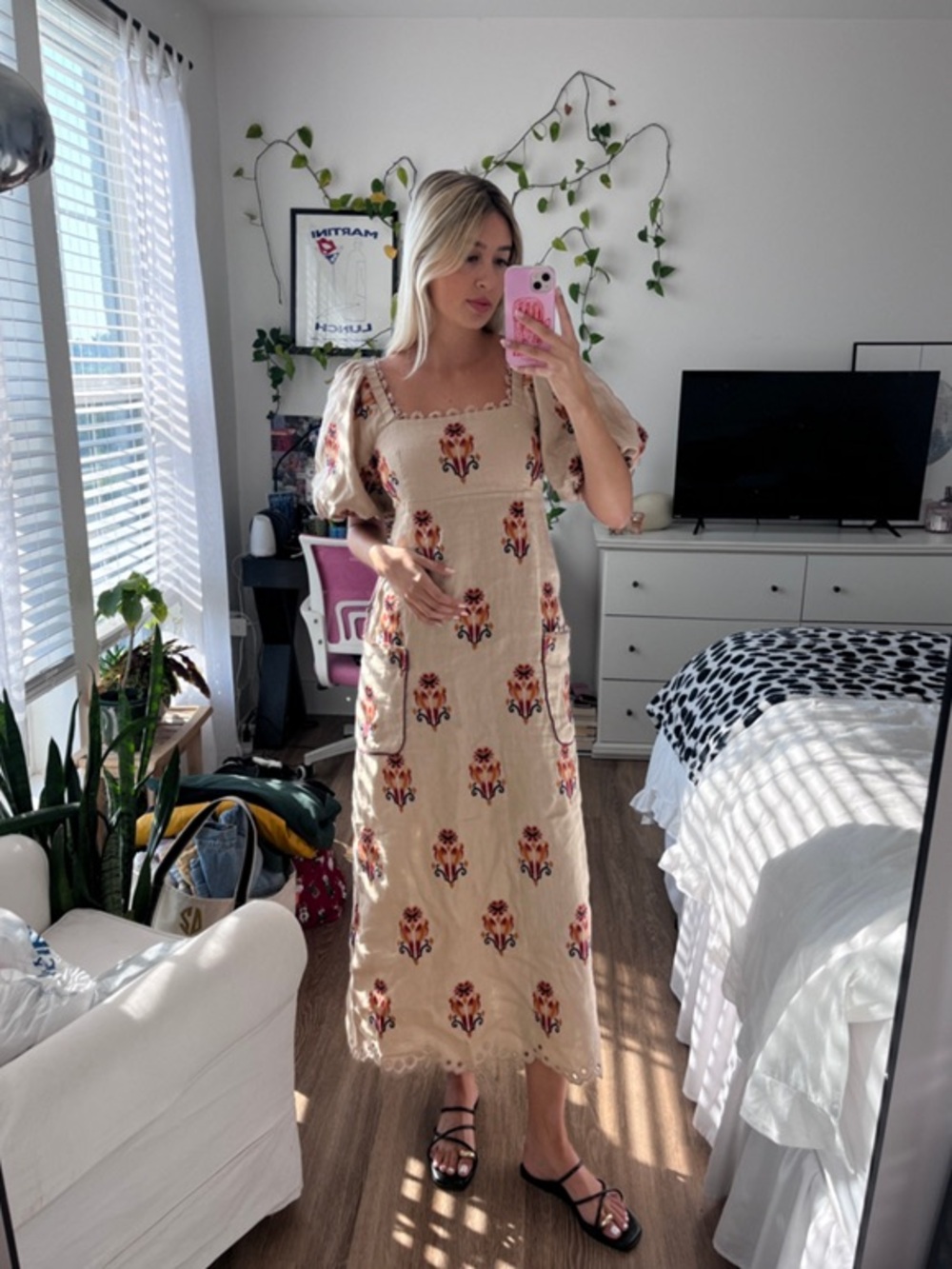 Farm Rio Rose Embroidered Macaw Maxi Dress in Beige Multi | M - Picture 13 of 16